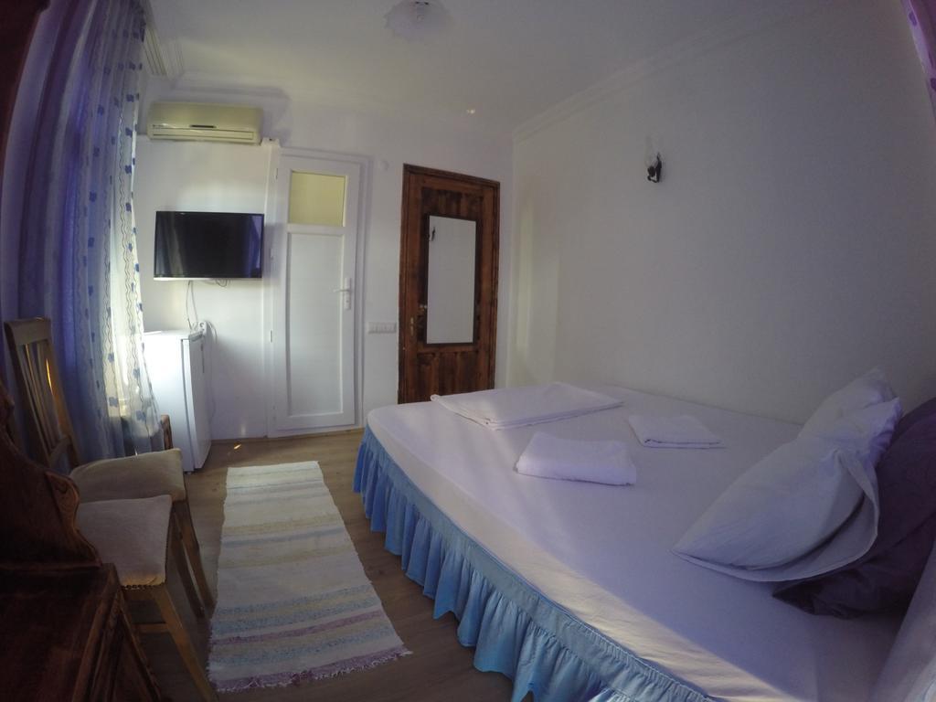 Akkin Pansiyon Hotel Kas Exterior photo